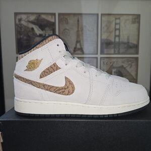 👟NIKE AIR JORDAN 1 MID SE SIZE 6Y/7.5W  BROWN/WHITE ✨️NEW IN BOX